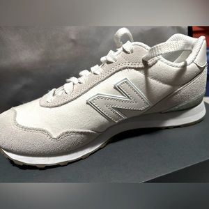 Lovely New Balance 8 wide